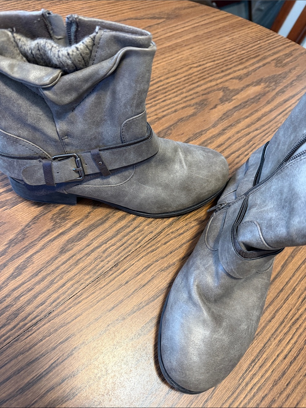 SO Gray Suede Ankle Boots with Buckle